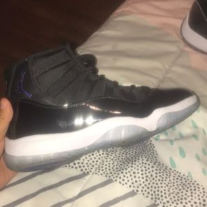Jordan 11 space jam size 7y
